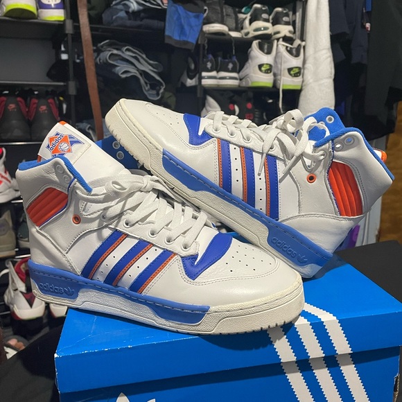 SOLD!!!! - Picture 1 of 6